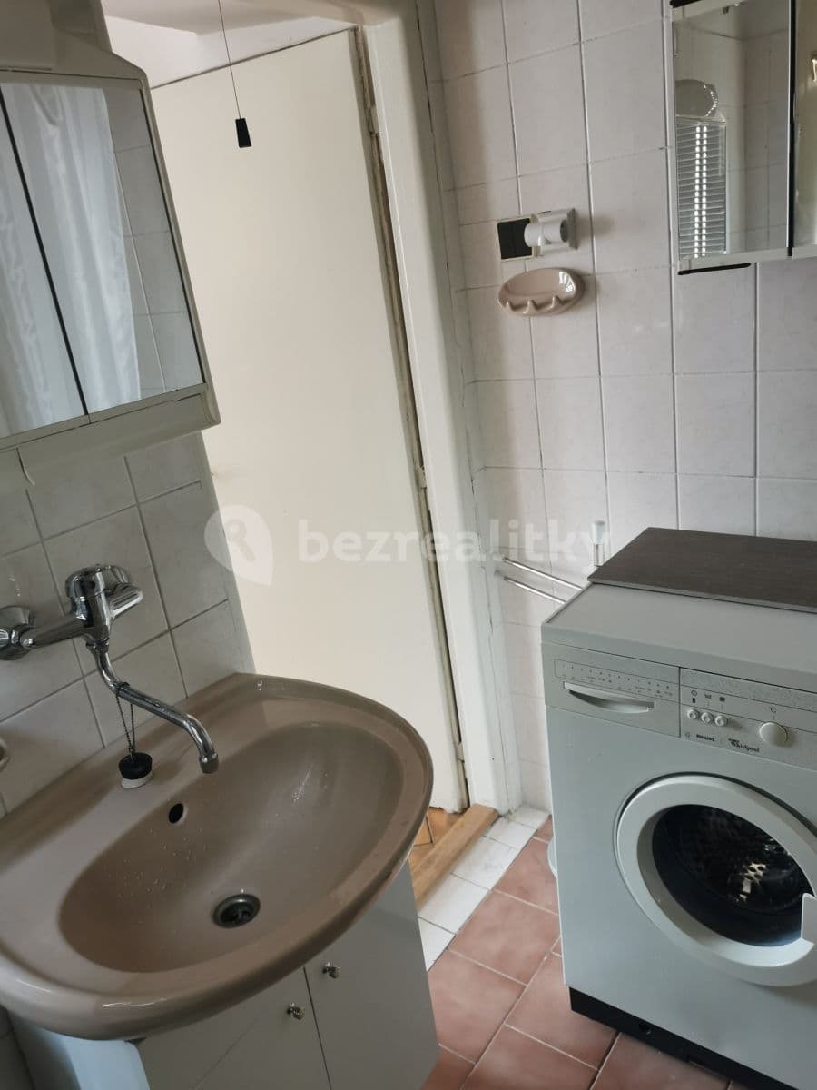 1 bedroom with open-plan kitchen flat to rent, 48 m², Nebovidská, Prague, Prague 1 bedroom with open-plan kitchen flat to rent, 48 m², Nebovidská, Prague, Prague