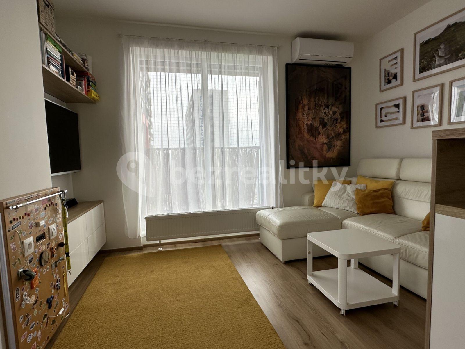 2 bedroom with open-plan kitchen flat to rent, 89 m², Nad Úžlabinou, Prague, Prague