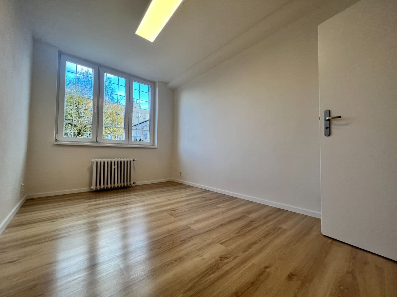 1 bedroom with open-plan kitchen flat to rent, 55 m², Moskevská, Kladno, Středočeský Region 1 bedroom with open-plan kitchen flat to rent, 55 m², Moskevská, Kladno, Středočeský Region