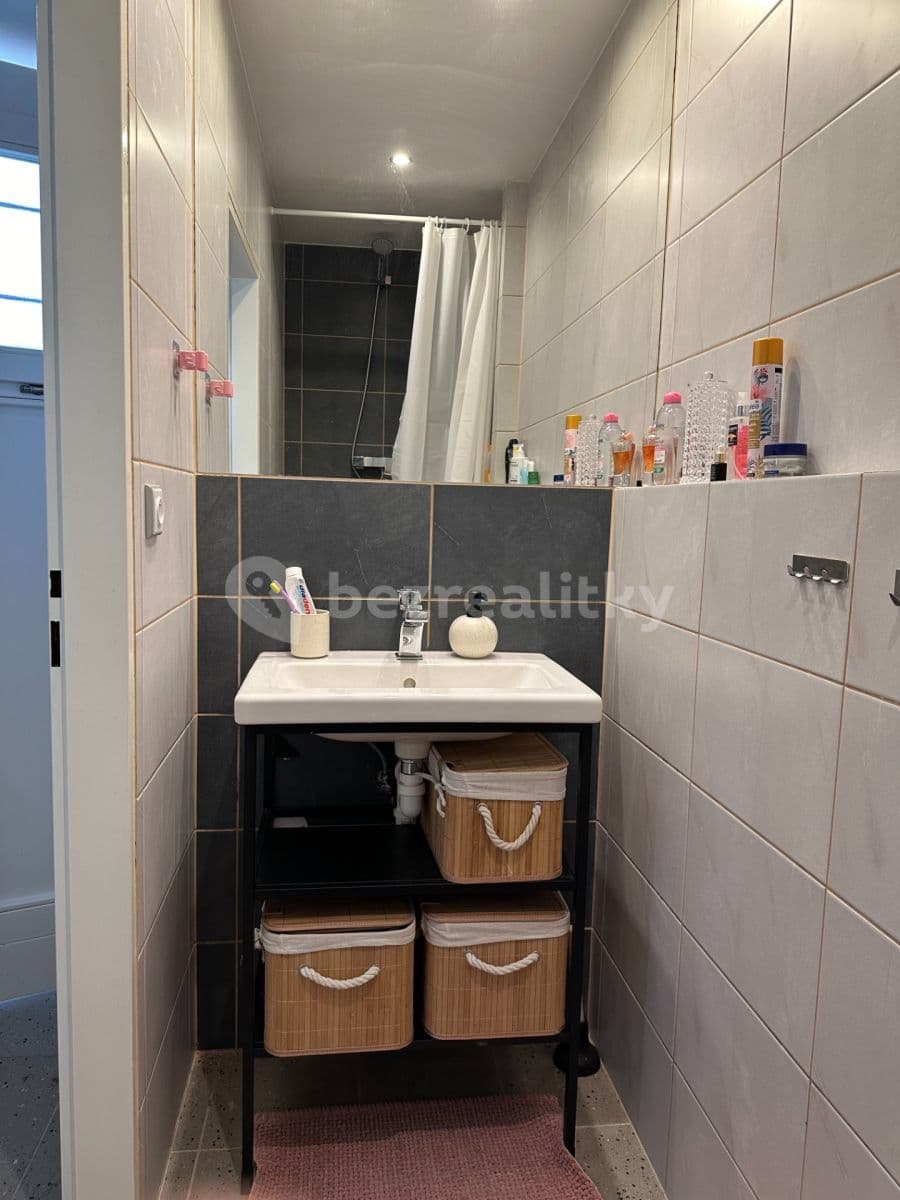 1 bedroom flat to rent, 40 m², Mirovická, Prague, Prague 1 bedroom flat to rent, 40 m², Mirovická, Prague, Prague