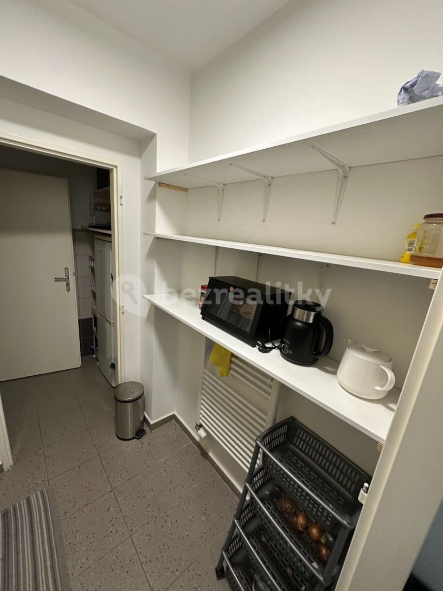 1 bedroom flat to rent, 40 m², Mirovická, Prague, Prague 1 bedroom flat to rent, 40 m², Mirovická, Prague, Prague