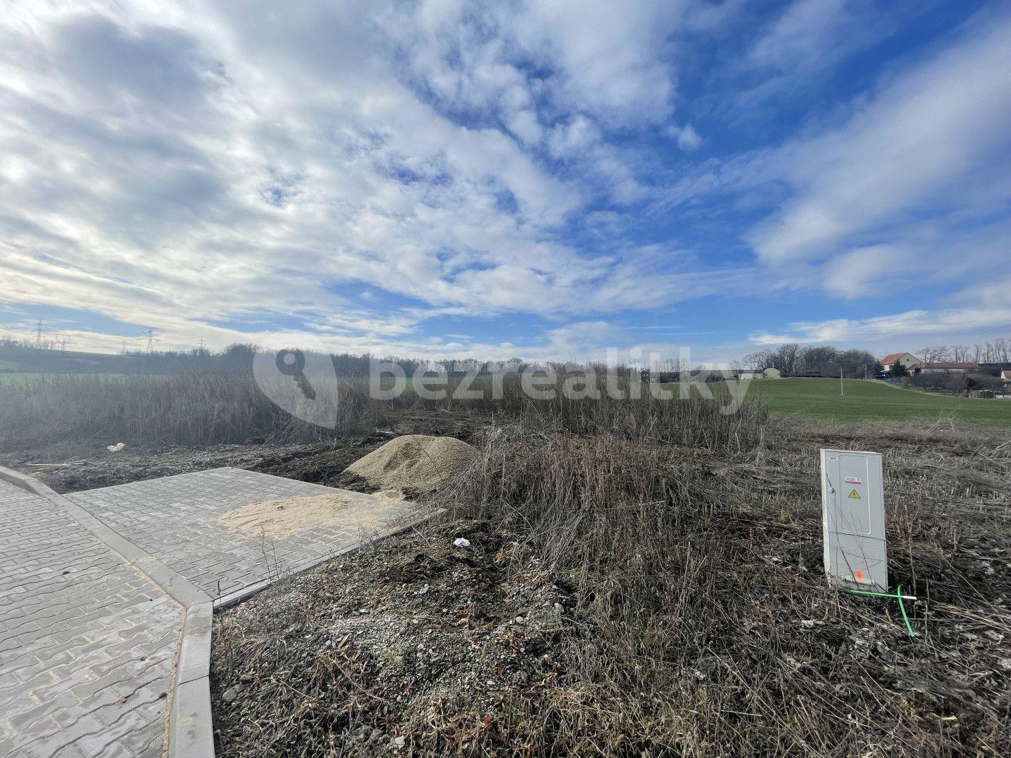 plot for sale, 702 m², Ivančice, Jihomoravský Region