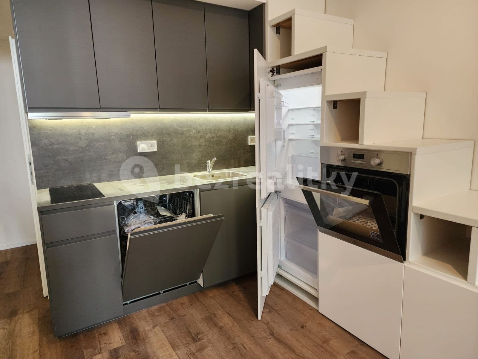 Studio flat to rent, 22 m², Veverkova, Prague, Prague Studio flat to rent, 22 m², Veverkova, Prague, Prague