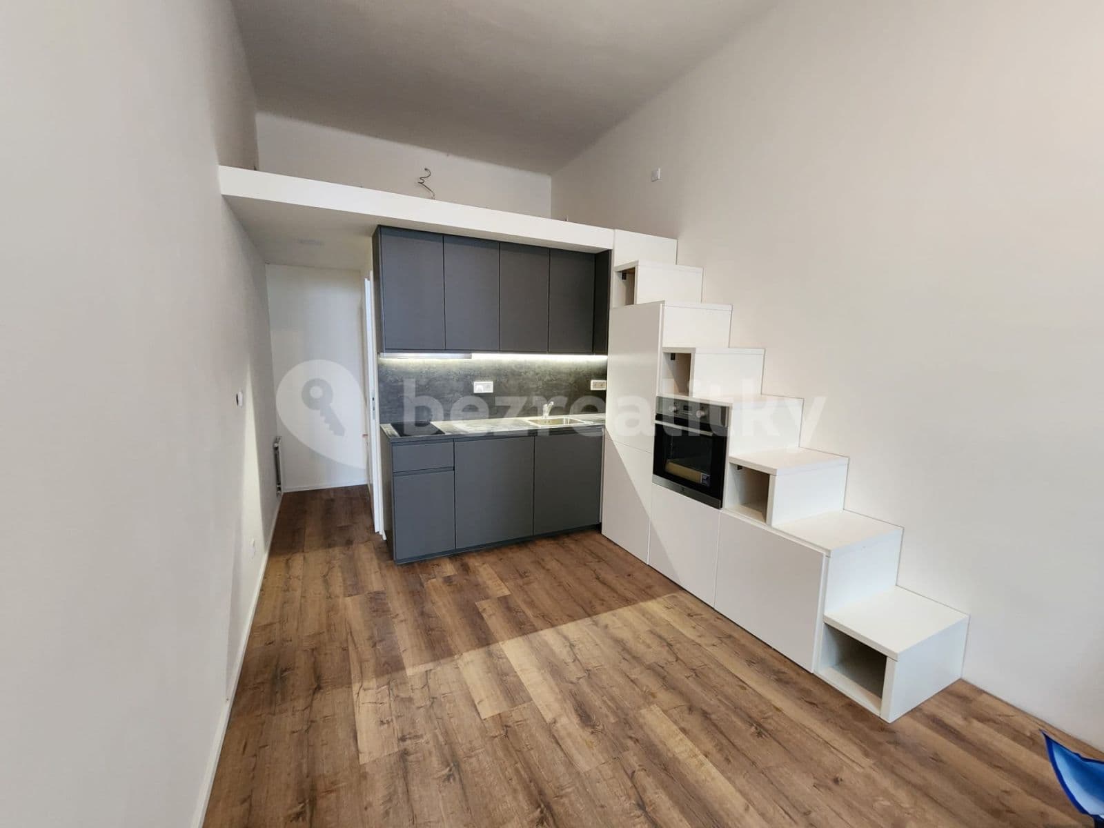 Studio flat to rent, 22 m², Veverkova, Prague, Prague Studio flat to rent, 22 m², Veverkova, Prague, Prague