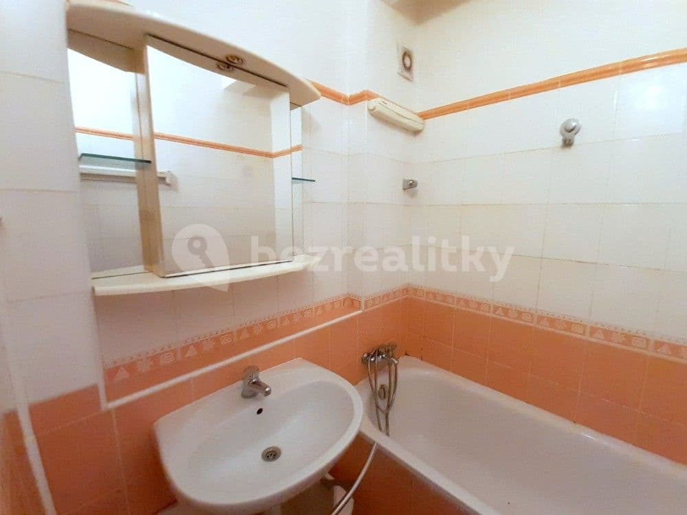 2 bedroom with open-plan kitchen flat to rent, 57 m², Za Poštou, Prague, Prague 2 bedroom with open-plan kitchen flat to rent, 57 m², Za Poštou, Prague, Prague