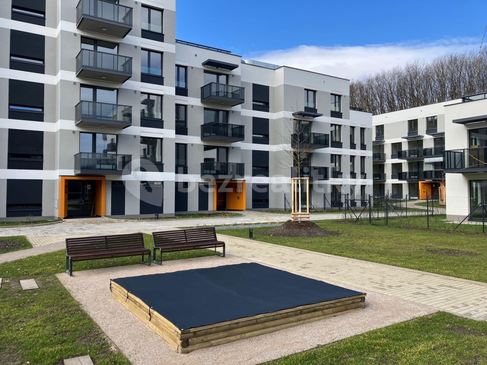 1 bedroom with open-plan kitchen flat to rent, 53 m², K Jezeru, Prague, Prague 1 bedroom with open-plan kitchen flat to rent, 53 m², K Jezeru, Prague, Prague