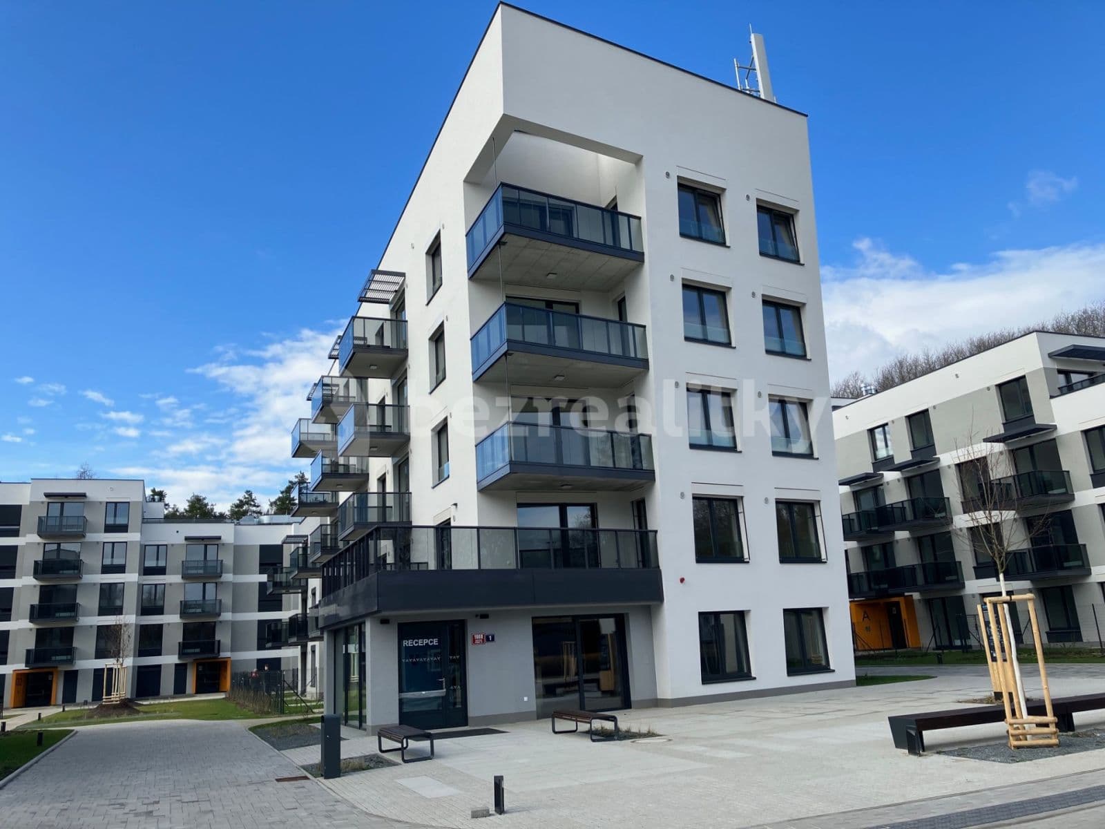 1 bedroom with open-plan kitchen flat to rent, 53 m², K Jezeru, Prague, Prague 1 bedroom with open-plan kitchen flat to rent, 53 m², K Jezeru, Prague, Prague