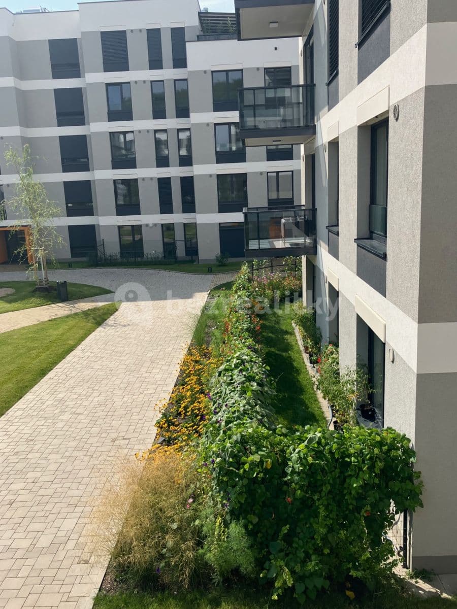 1 bedroom with open-plan kitchen flat to rent, 53 m², K Jezeru, Prague, Prague 1 bedroom with open-plan kitchen flat to rent, 53 m², K Jezeru, Prague, Prague