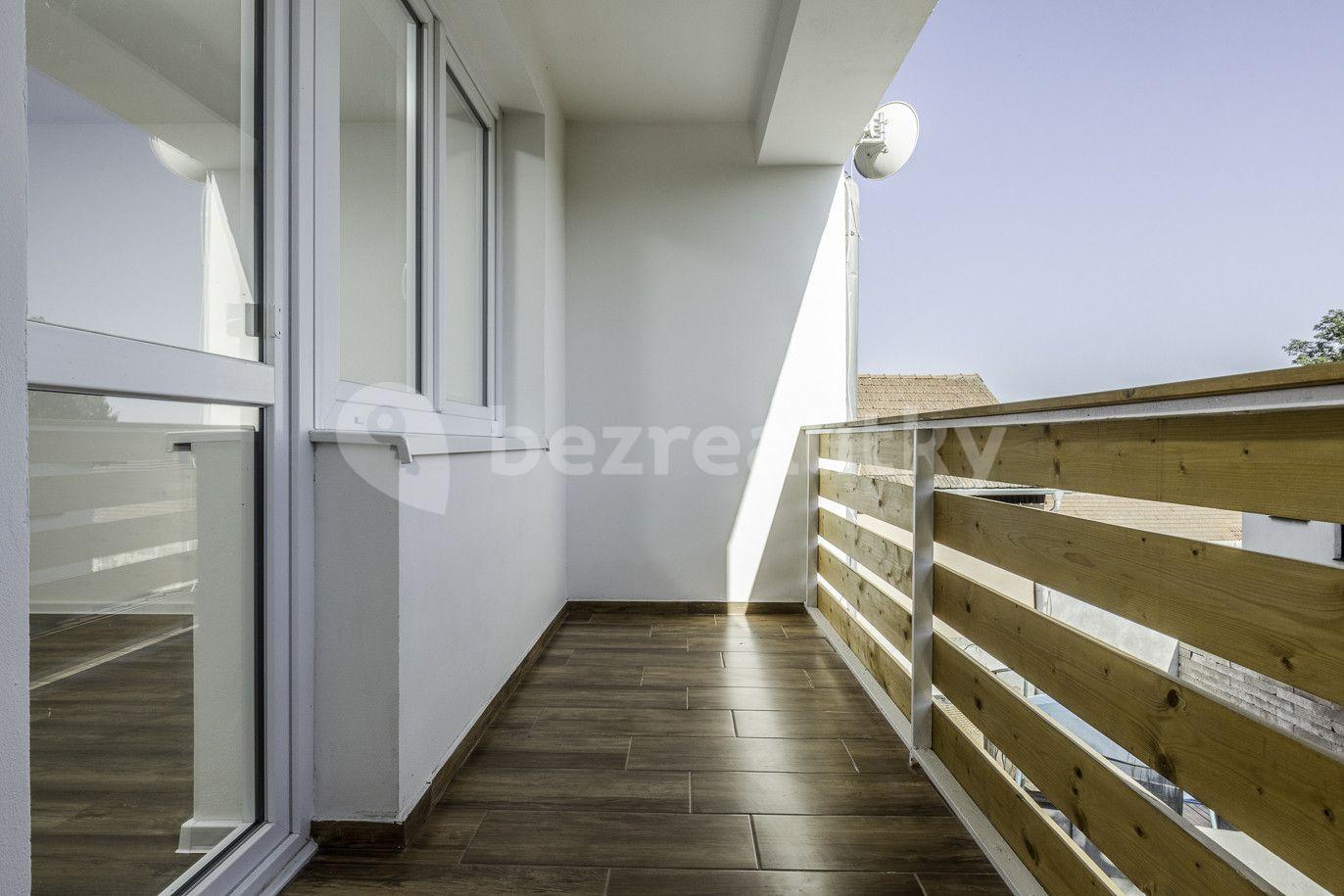 3 bedroom with open-plan kitchen flat for sale, 85 m², Zájezd, Středočeský Region