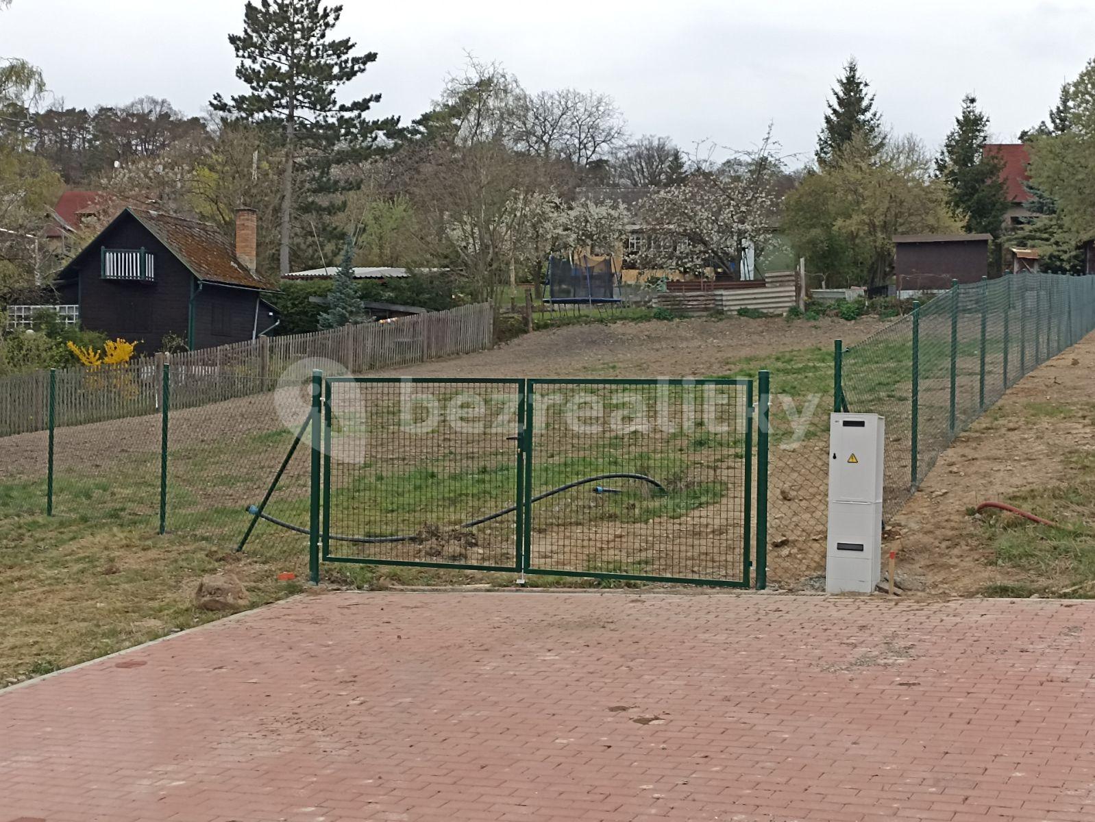 plot to rent, 836 m², Černolice, Středočeský Region