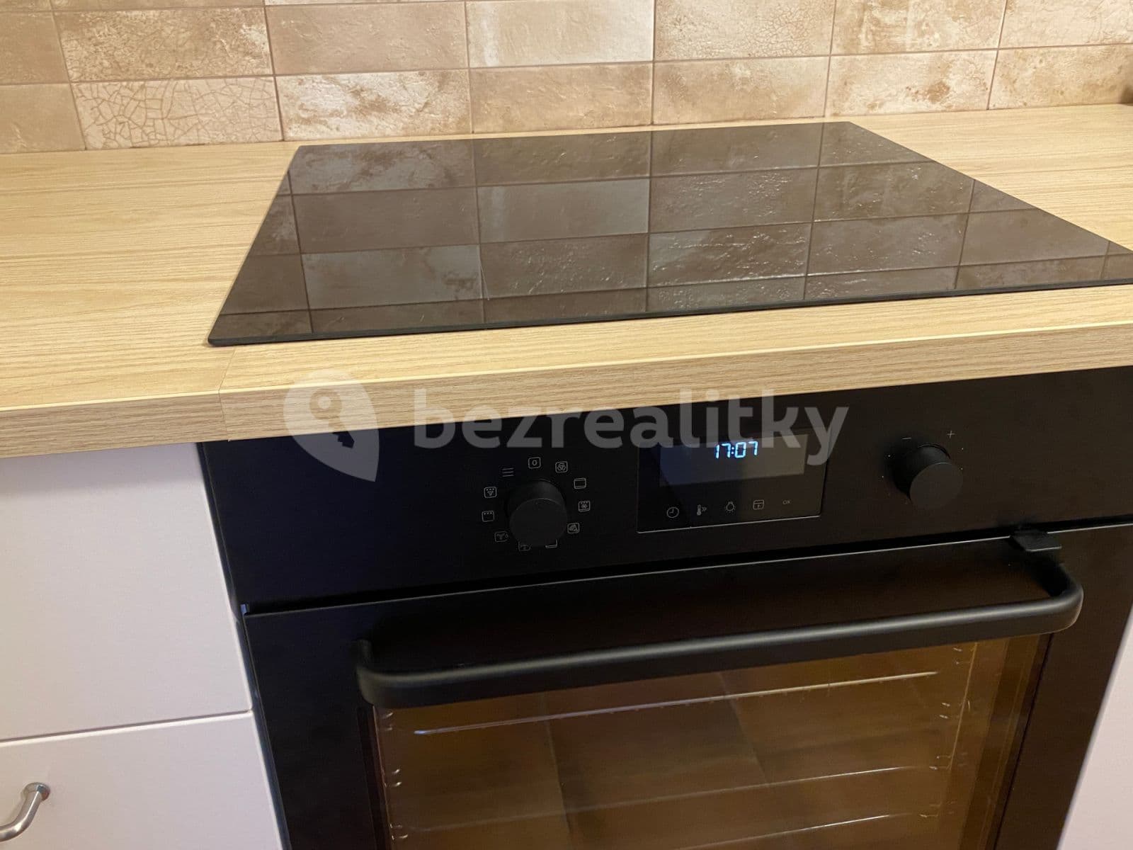 2 bedroom with open-plan kitchen flat to rent, 61 m², Na Míčánkách, Prague, Prague 2 bedroom with open-plan kitchen flat to rent, 61 m², Na Míčánkách, Prague, Prague