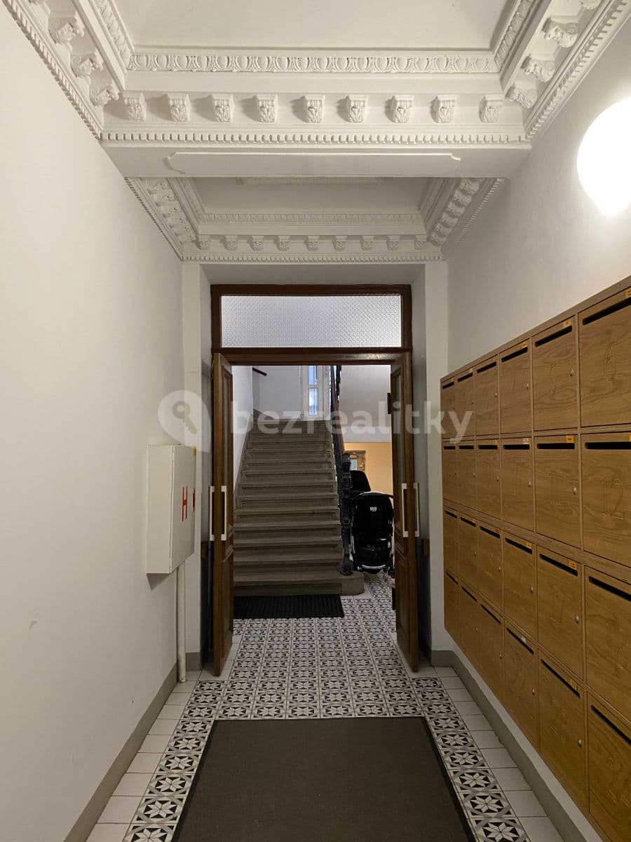 2 bedroom with open-plan kitchen flat to rent, 61 m², Na Míčánkách, Prague, Prague 2 bedroom with open-plan kitchen flat to rent, 61 m², Na Míčánkách, Prague, Prague