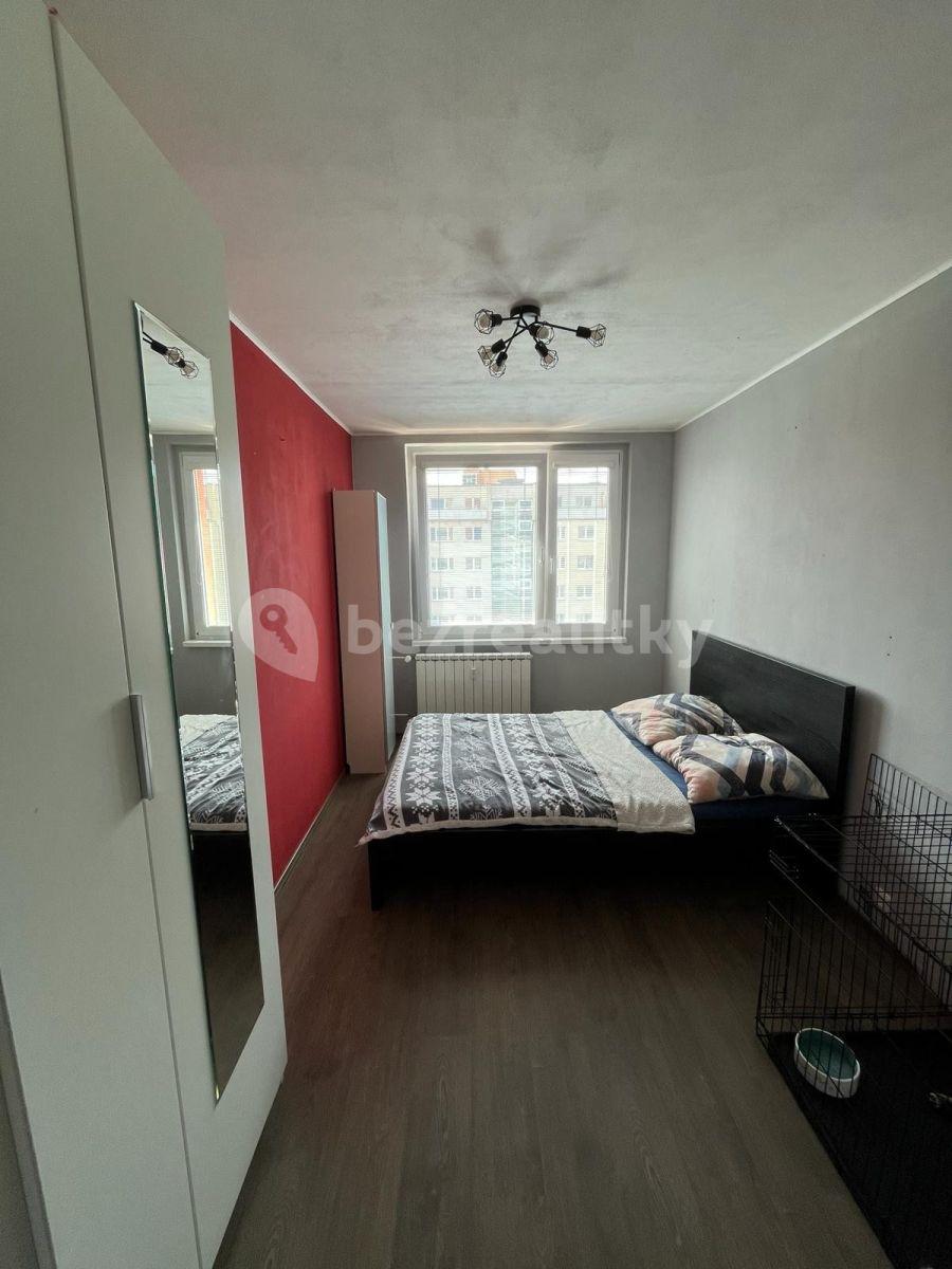 1 bedroom with open-plan kitchen flat to rent, 42 m², Veronské náměstí, Prague, Prague