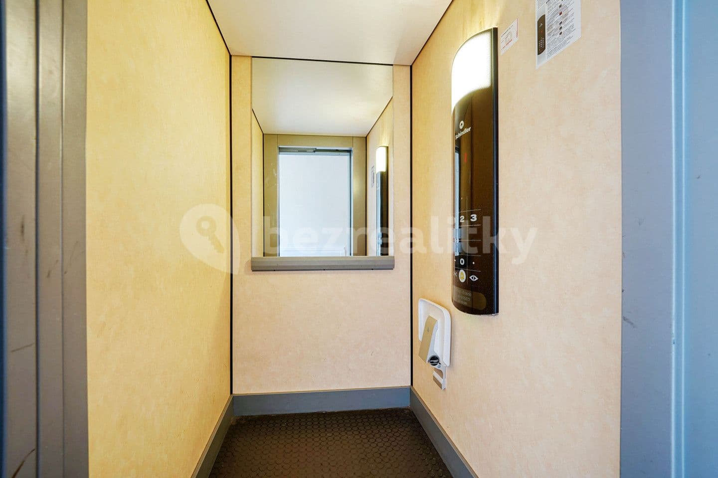 2 bedroom with open-plan kitchen flat for sale, 102 m², Studentská, Plzeň, Plzeňský Region