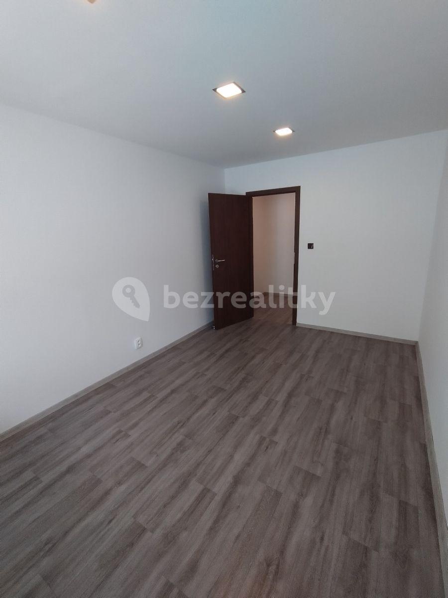 3 bedroom flat to rent, 81 m², Jeseniova, Prague, Prague