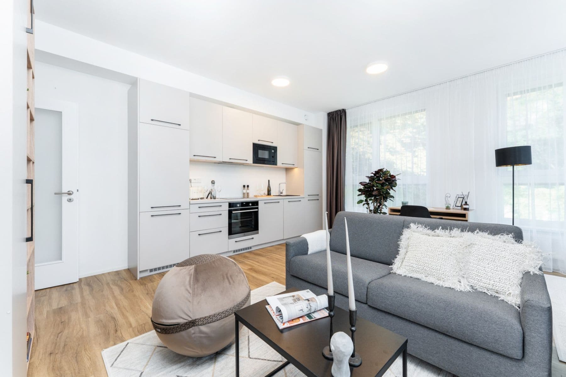 1 bedroom with open-plan kitchen flat to rent, 58 m², Odkolkova, Prague, Prague 1 bedroom with open-plan kitchen flat to rent, 58 m², Odkolkova, Prague, Prague