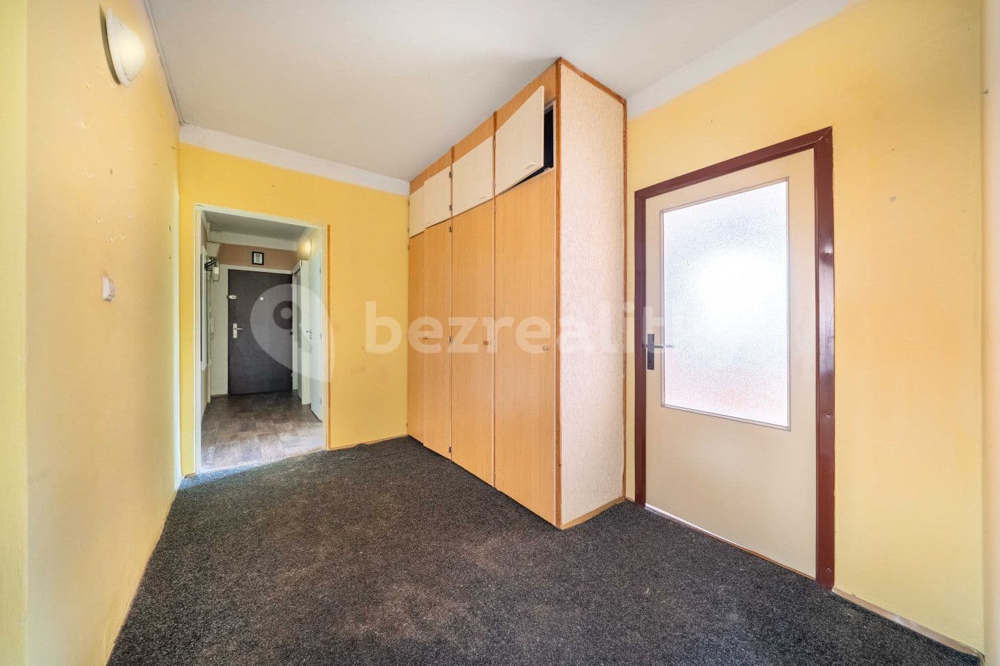 3 bedroom flat for sale, 75 m², Mládežnická, Jirkov, Ústecký Region