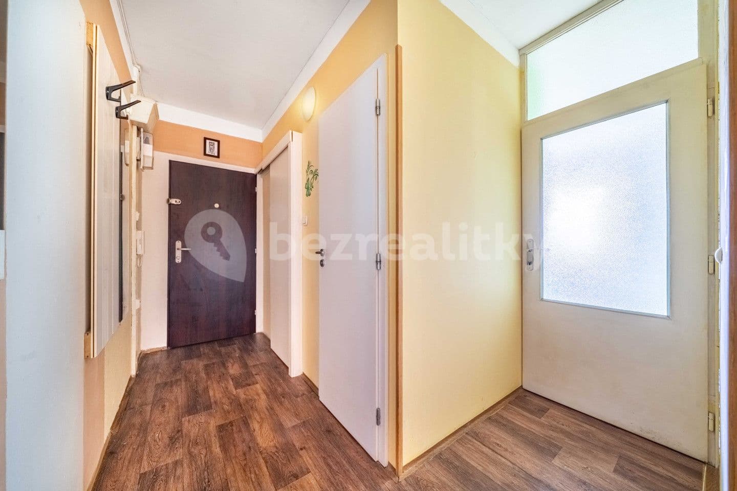 3 bedroom flat for sale, 75 m², Mládežnická, Jirkov, Ústecký Region