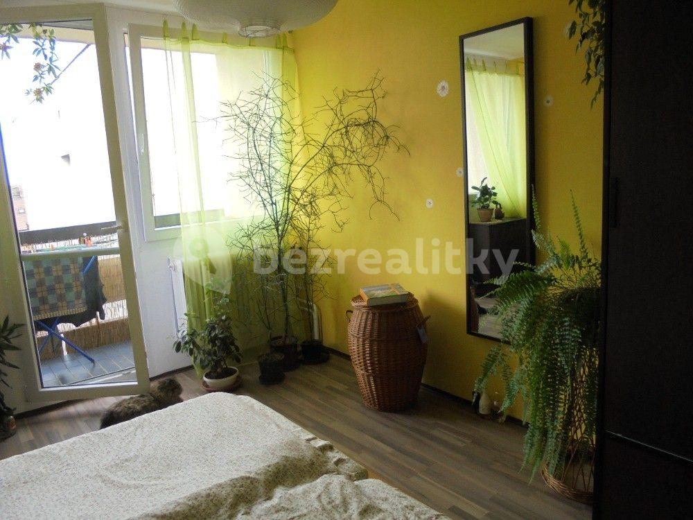 1 bedroom with open-plan kitchen flat for sale, 58 m², náměstí 5. května, Čelákovice, Středočeský Region