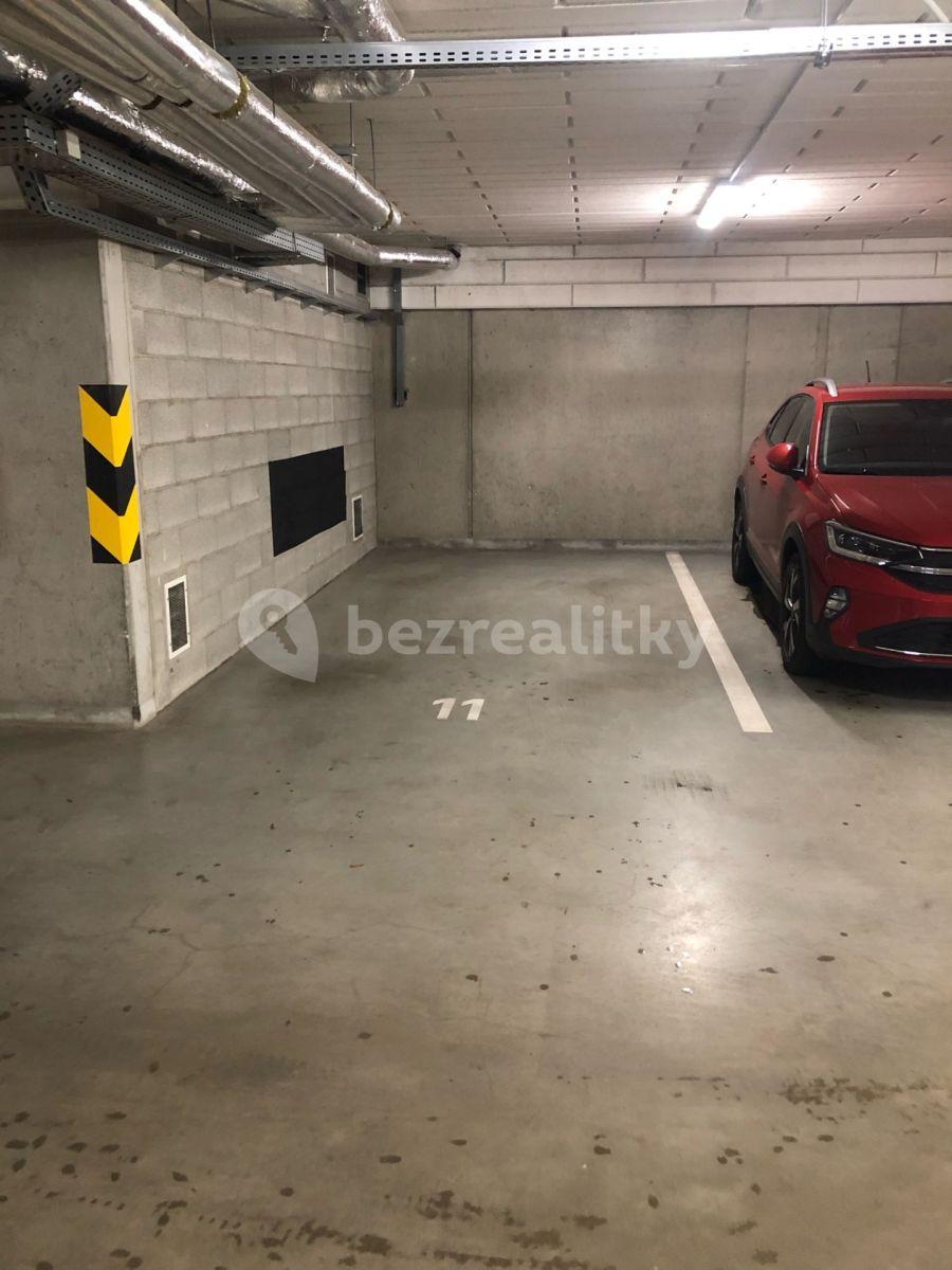 garage to rent, 12 m², Na Vackově, Prague, Prague