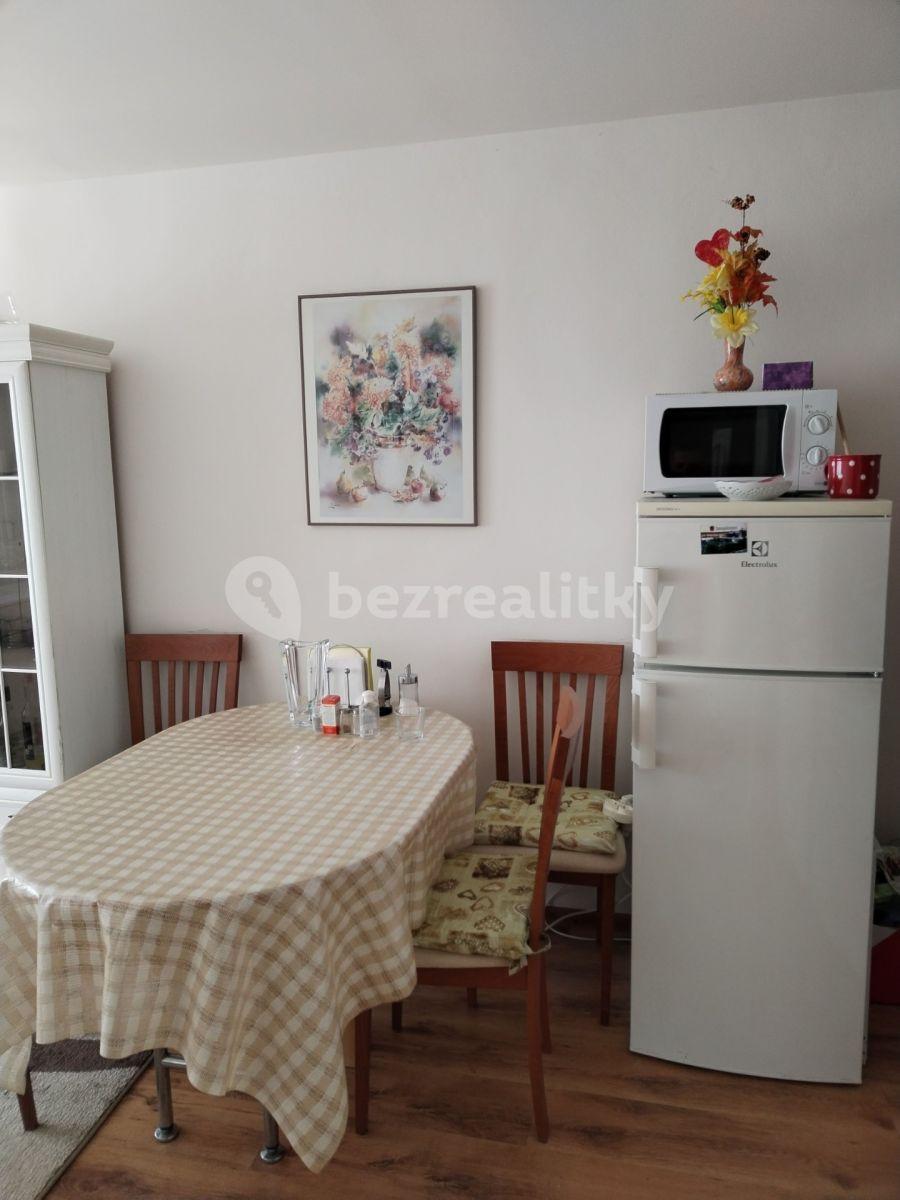 1 bedroom with open-plan kitchen flat for sale, 39 m², Pražská, Teplice, Ústecký Region