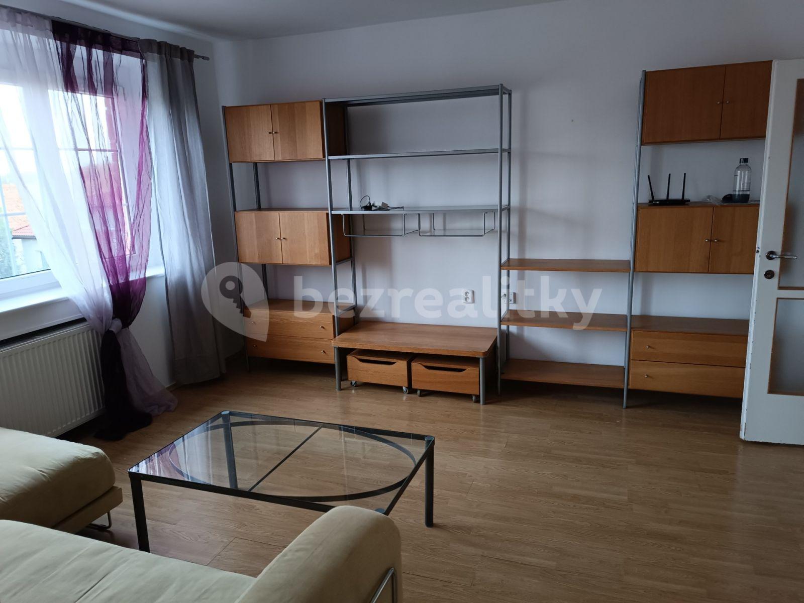 3 bedroom flat to rent, 85 m², V Uličce, Hostivice, Středočeský Region