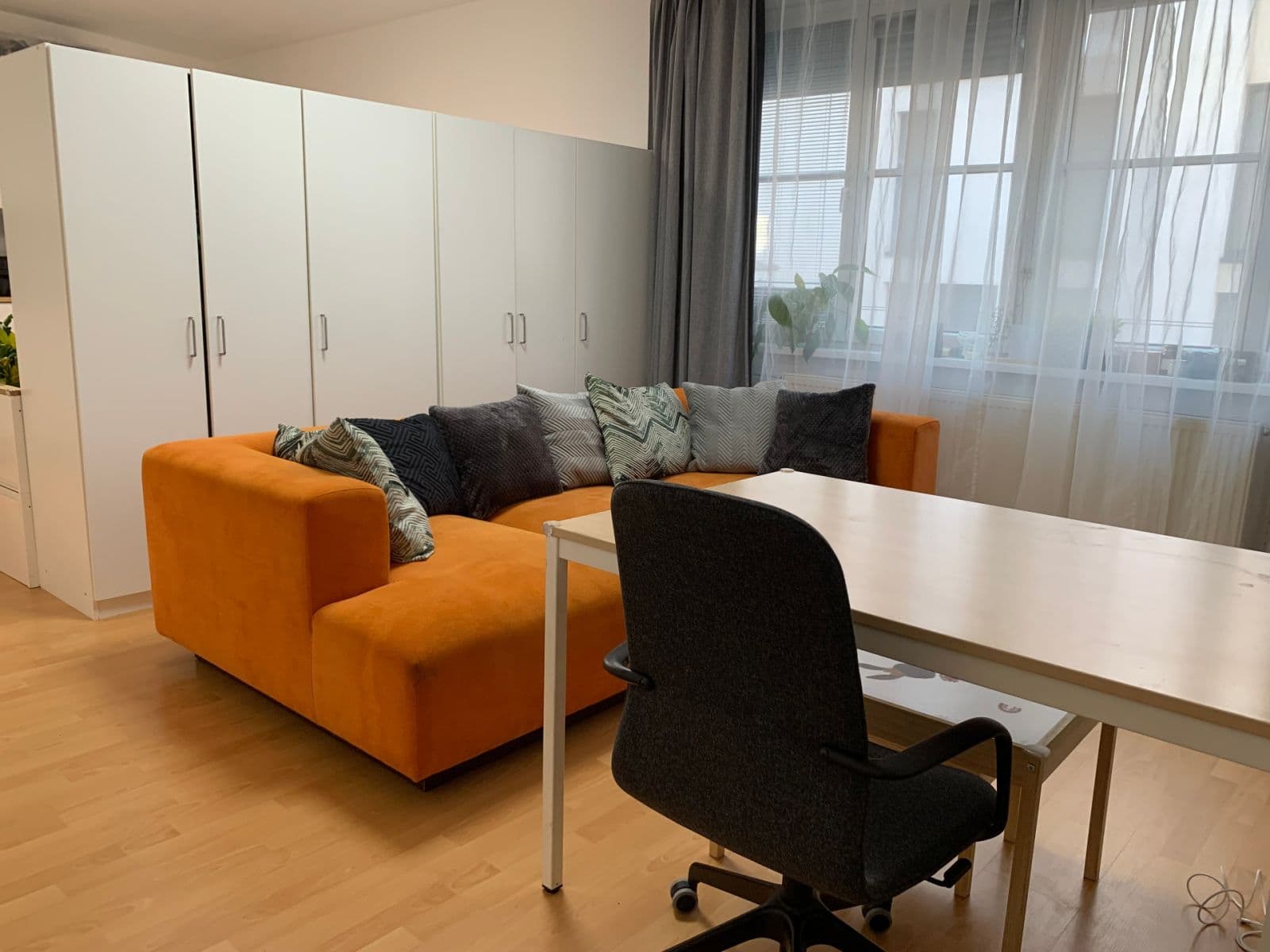 Small studio flat to rent, 36 m², Mickiewiczova, Bratislava - mestská časť Staré Mesto, Bratislavský Region Small studio flat to rent, 36 m², Mickiewiczova, Bratislava - mestská časť Staré Mesto, Bratislavský Region