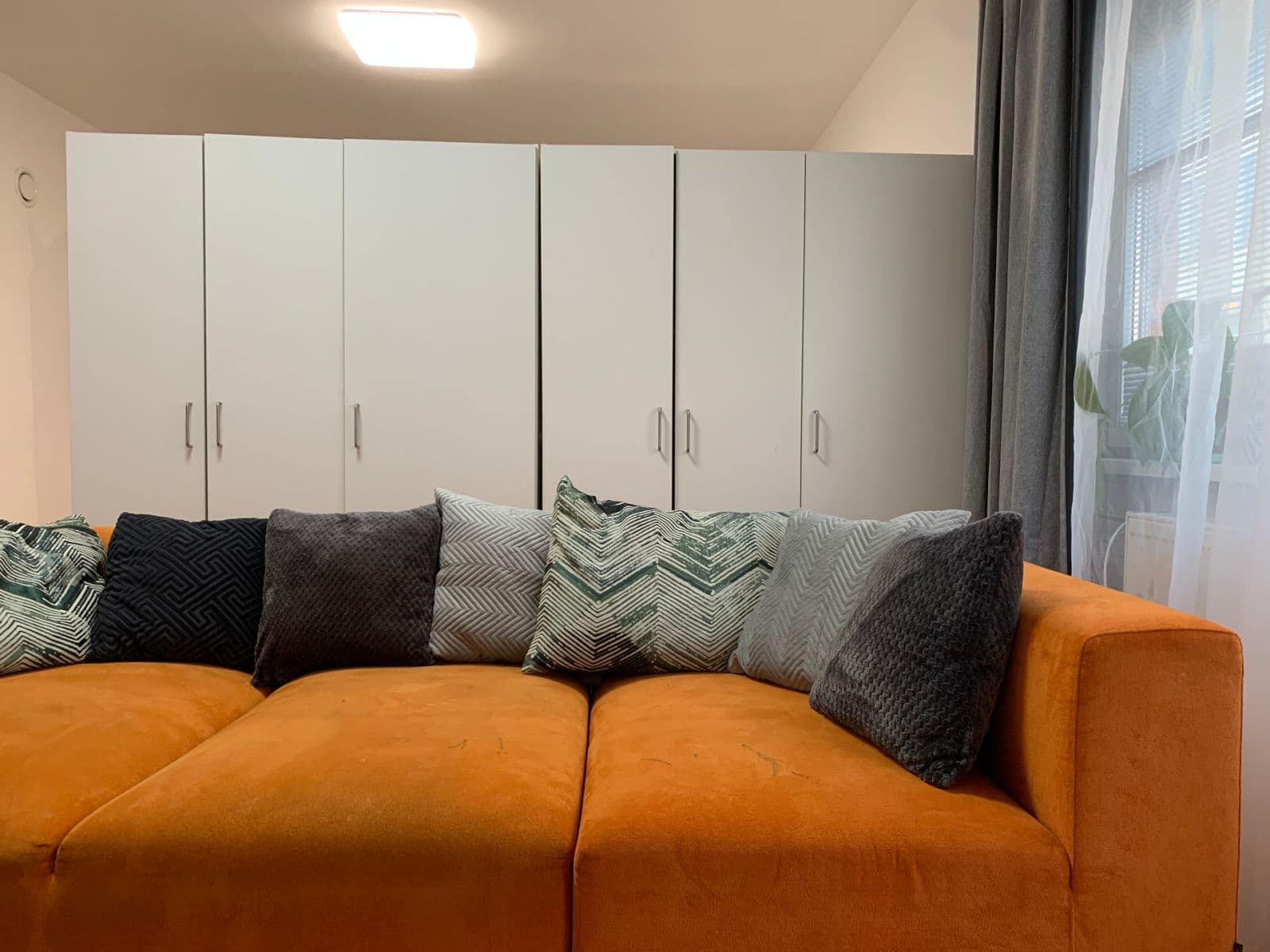 Small studio flat to rent, 36 m², Mickiewiczova, Bratislava - mestská časť Staré Mesto, Bratislavský Region Small studio flat to rent, 36 m², Mickiewiczova, Bratislava - mestská časť Staré Mesto, Bratislavský Region