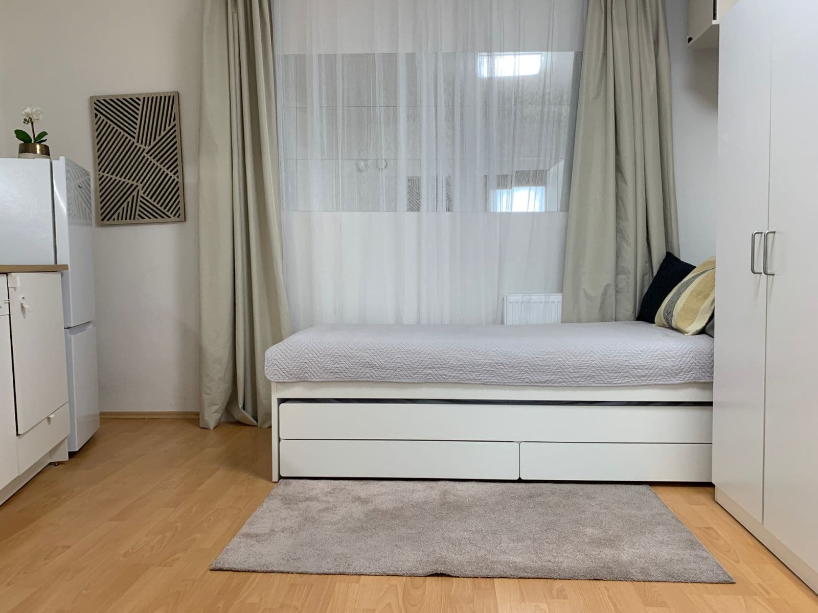 4 bedroom flat to rent, 17 m², Mickiewiczova, Bratislava - mestská časť Staré Mesto, Bratislavský Region 4 bedroom flat to rent, 17 m², Mickiewiczova, Bratislava - mestská časť Staré Mesto, Bratislavský Region
