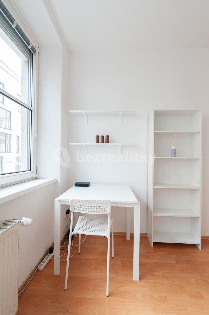 3 bedroom flat to rent, 95 m², Mickiewiczova, Bratislava - mestská časť Staré Mesto, Bratislavský Region 3 bedroom flat to rent, 95 m², Mickiewiczova, Bratislava - mestská časť Staré Mesto, Bratislavský Region