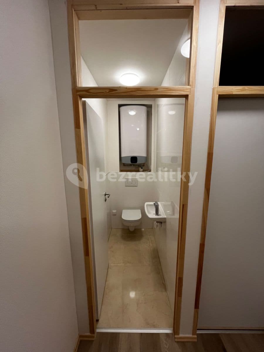 2 bedroom with open-plan kitchen flat to rent, 76 m², Trnkova, Brno, Jihomoravský Region 2 bedroom with open-plan kitchen flat to rent, 76 m², Trnkova, Brno, Jihomoravský Region