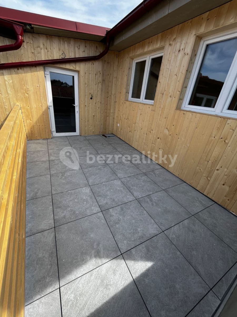 2 bedroom with open-plan kitchen flat to rent, 76 m², Trnkova, Brno, Jihomoravský Region 2 bedroom with open-plan kitchen flat to rent, 76 m², Trnkova, Brno, Jihomoravský Region