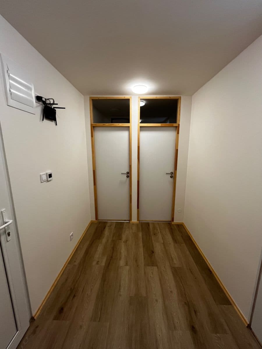 2 bedroom with open-plan kitchen flat to rent, 76 m², Trnkova, Brno, Jihomoravský Region 2 bedroom with open-plan kitchen flat to rent, 76 m², Trnkova, Brno, Jihomoravský Region