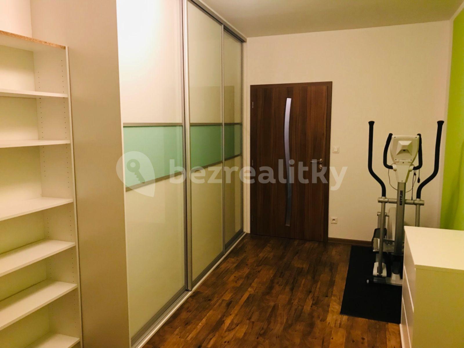 3 bedroom flat to rent, 68 m², Zikova, Olomouc, Olomoucký Region