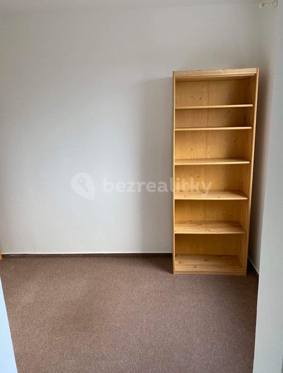 2 bedroom with open-plan kitchen flat to rent, 55 m², Smotlachova, Prague, Prague 2 bedroom with open-plan kitchen flat to rent, 55 m², Smotlachova, Prague, Prague
