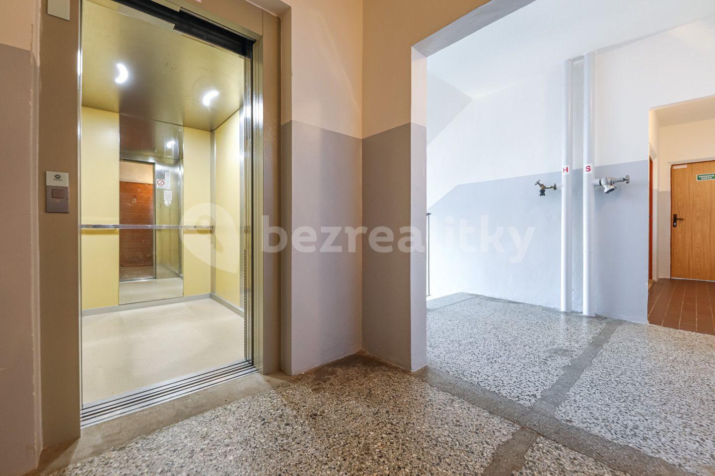 4 bedroom flat for sale, 82 m², Jesenická, Plzeň, Plzeňský Region