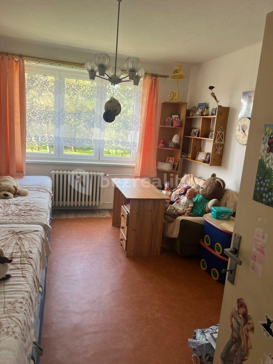 3 bedroom flat for sale, 70 m², 1. máje, Uhlířské Janovice, Středočeský Region