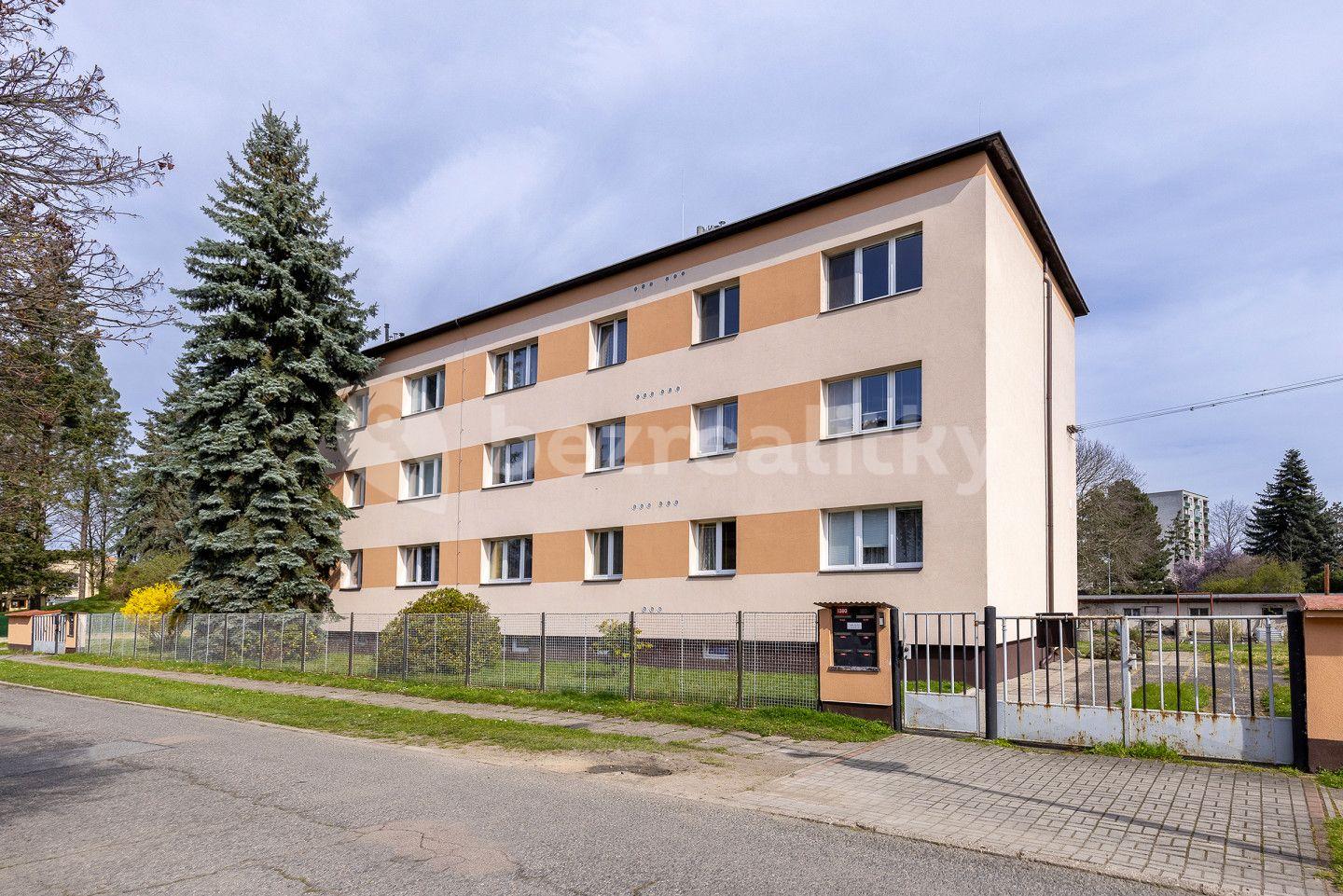 3 bedroom flat for sale, 62 m², Ke Kamenci, Pardubice, Pardubický Region