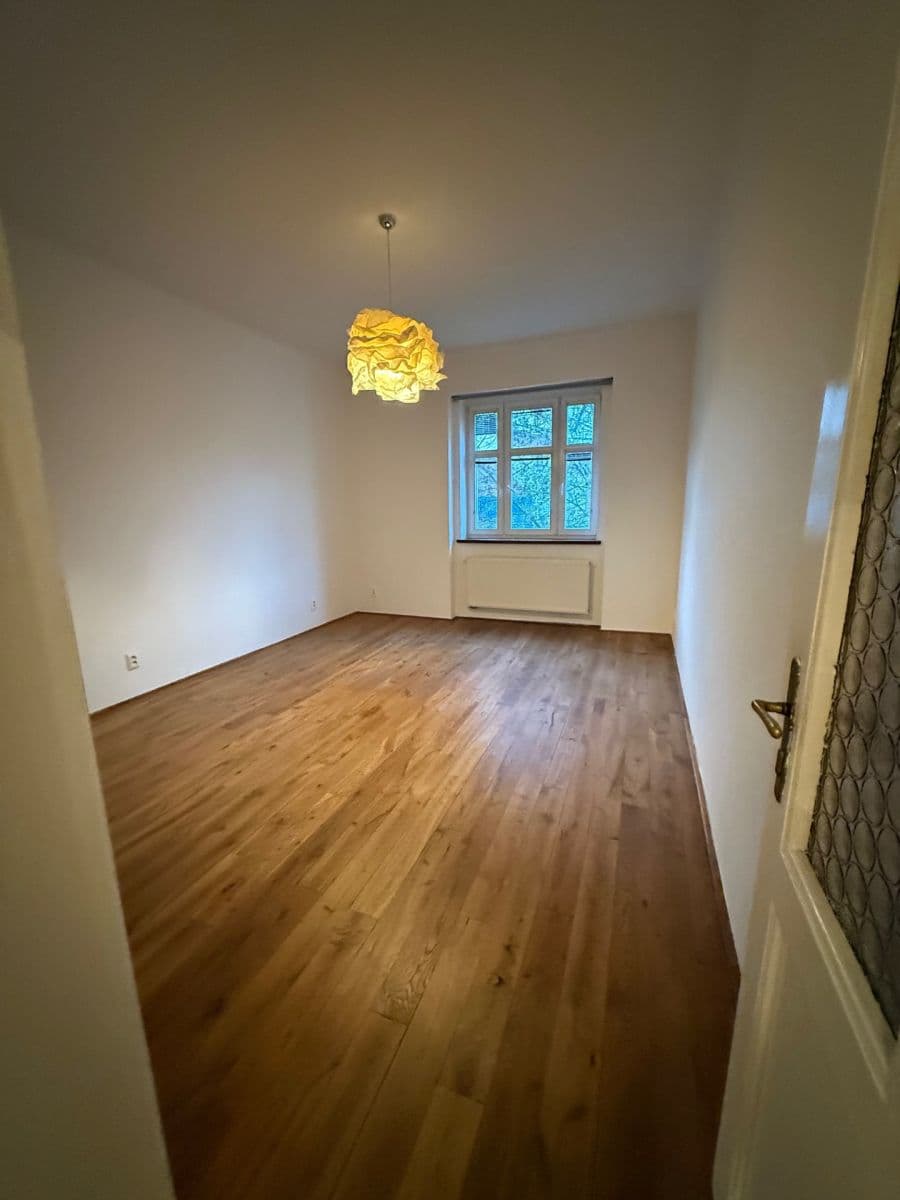 1 bedroom with open-plan kitchen flat to rent, 57 m², Šlikova, Prague, Prague 1 bedroom with open-plan kitchen flat to rent, 57 m², Šlikova, Prague, Prague