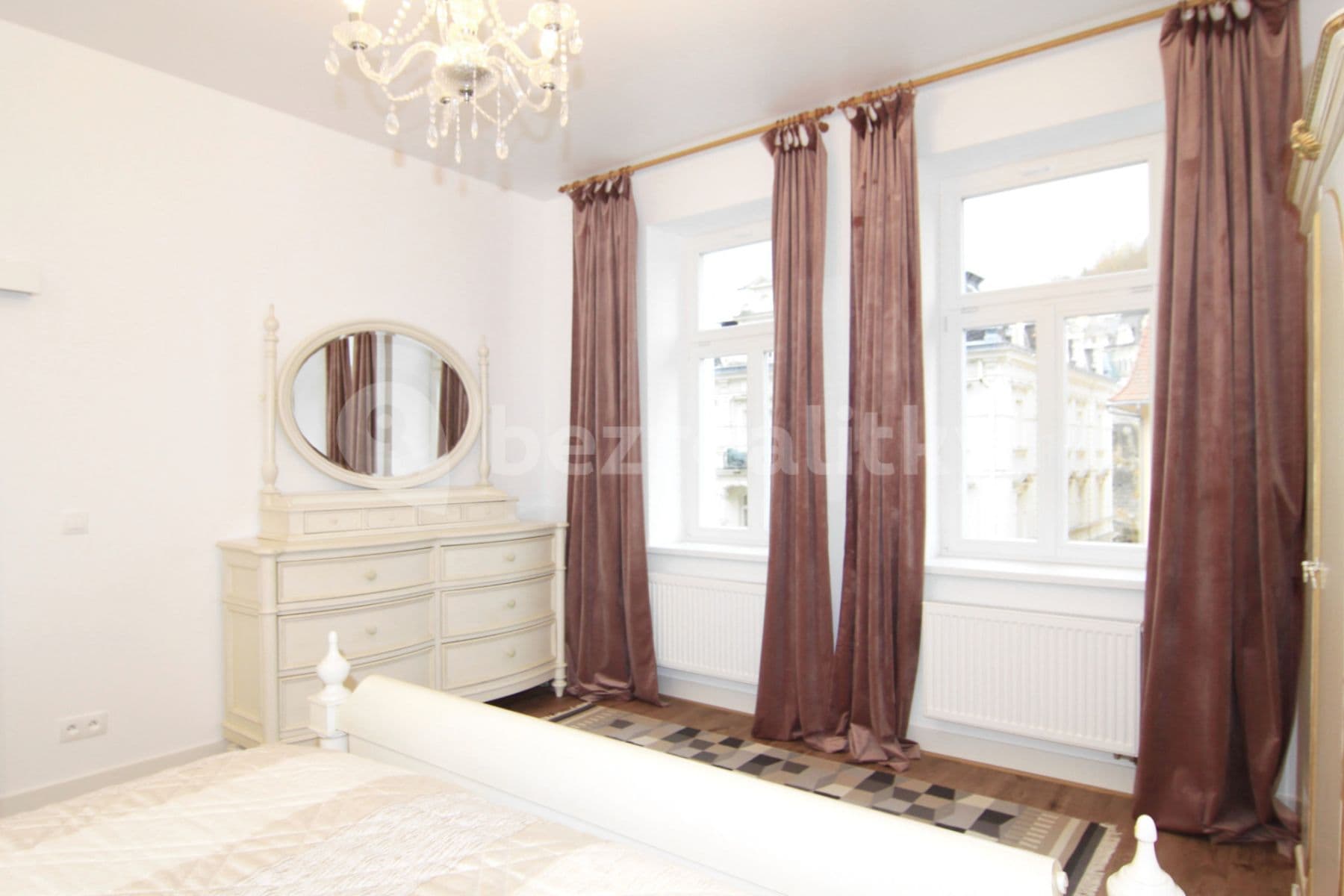 1 bedroom with open-plan kitchen flat to rent, 43 m², Vřídelní, Karlovy Vary, Karlovarský Region 1 bedroom with open-plan kitchen flat to rent, 43 m², Vřídelní, Karlovy Vary, Karlovarský Region