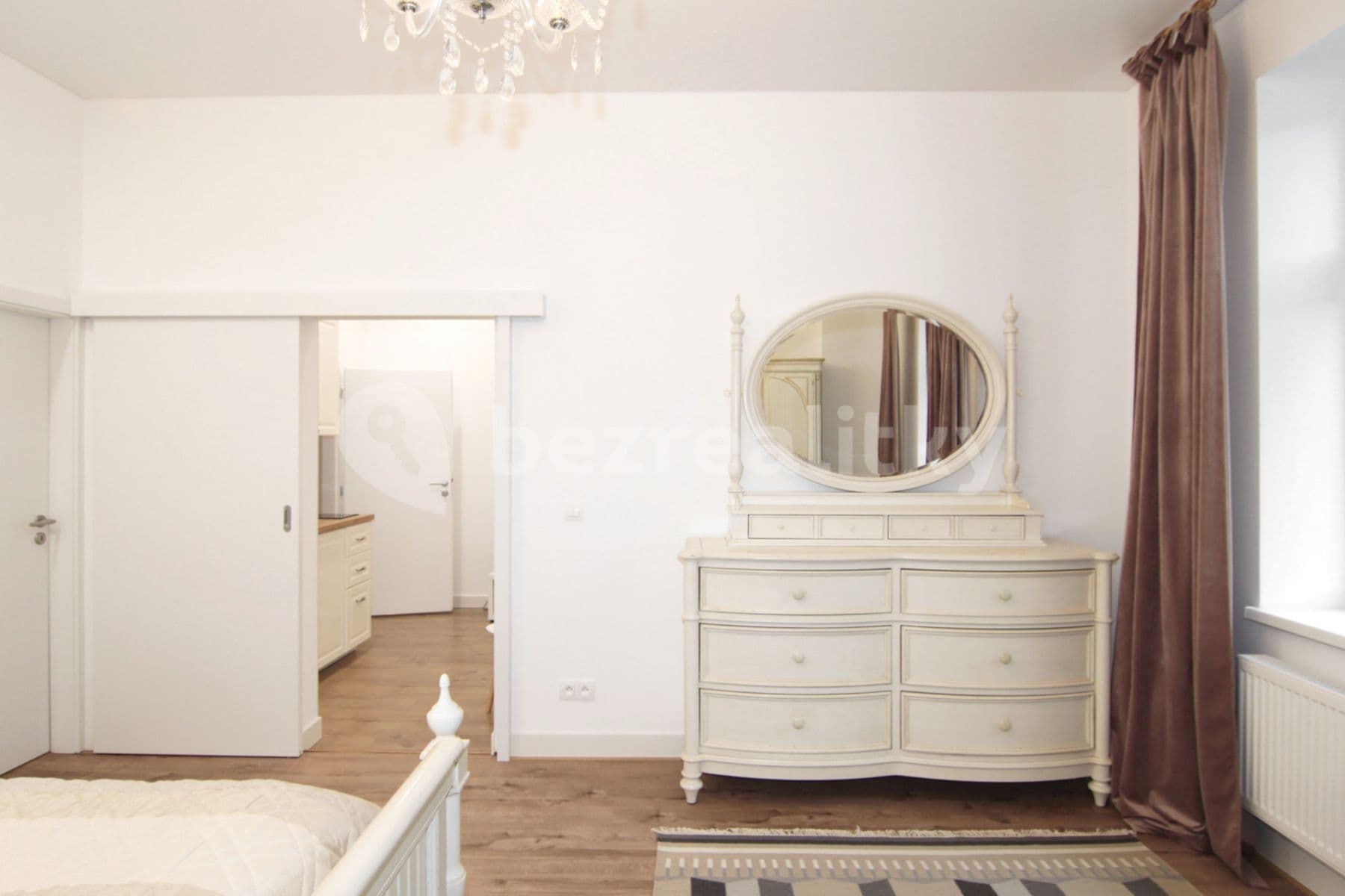 1 bedroom with open-plan kitchen flat to rent, 43 m², Vřídelní, Karlovy Vary, Karlovarský Region 1 bedroom with open-plan kitchen flat to rent, 43 m², Vřídelní, Karlovy Vary, Karlovarský Region
