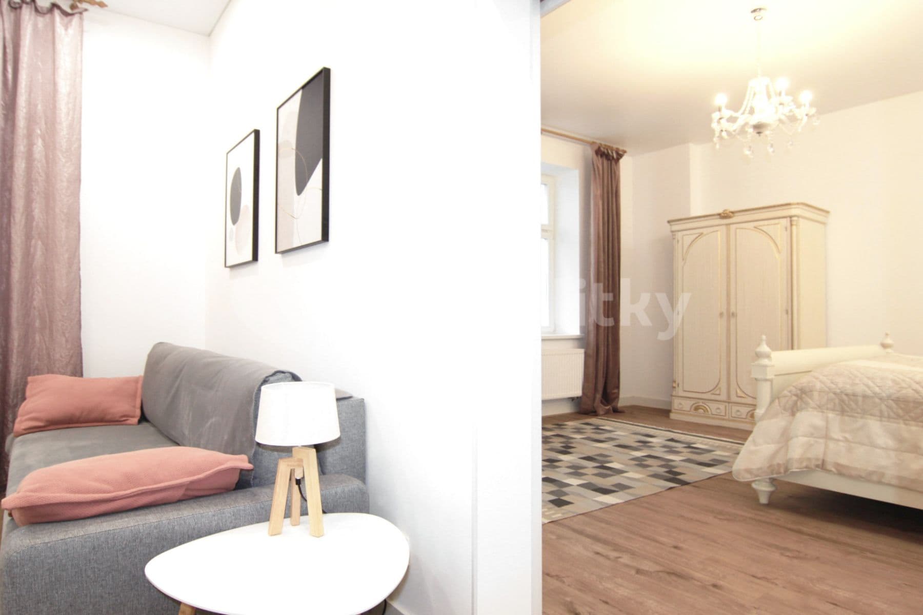 1 bedroom with open-plan kitchen flat to rent, 43 m², Vřídelní, Karlovy Vary, Karlovarský Region 1 bedroom with open-plan kitchen flat to rent, 43 m², Vřídelní, Karlovy Vary, Karlovarský Region