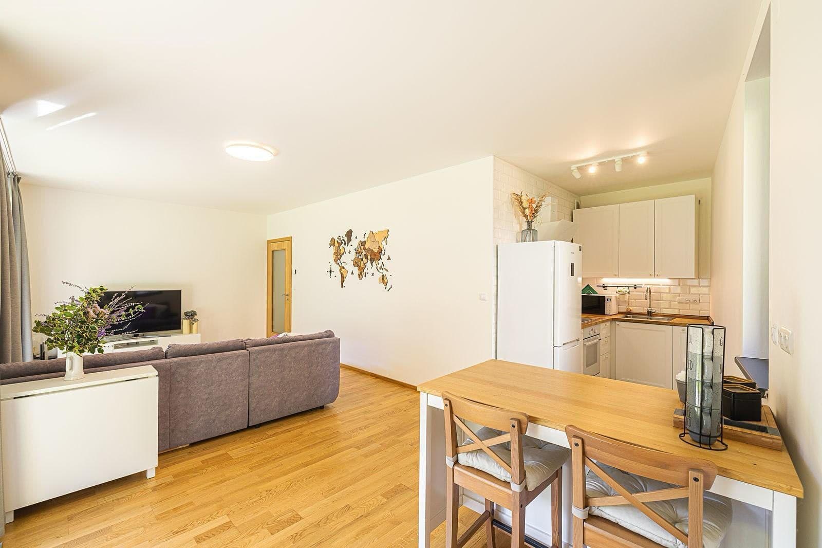 2 bedroom with open-plan kitchen flat for sale, 86 m², Dělnická, Prague, Prague 2 bedroom with open-plan kitchen flat for sale, 86 m², Dělnická, Prague, Prague