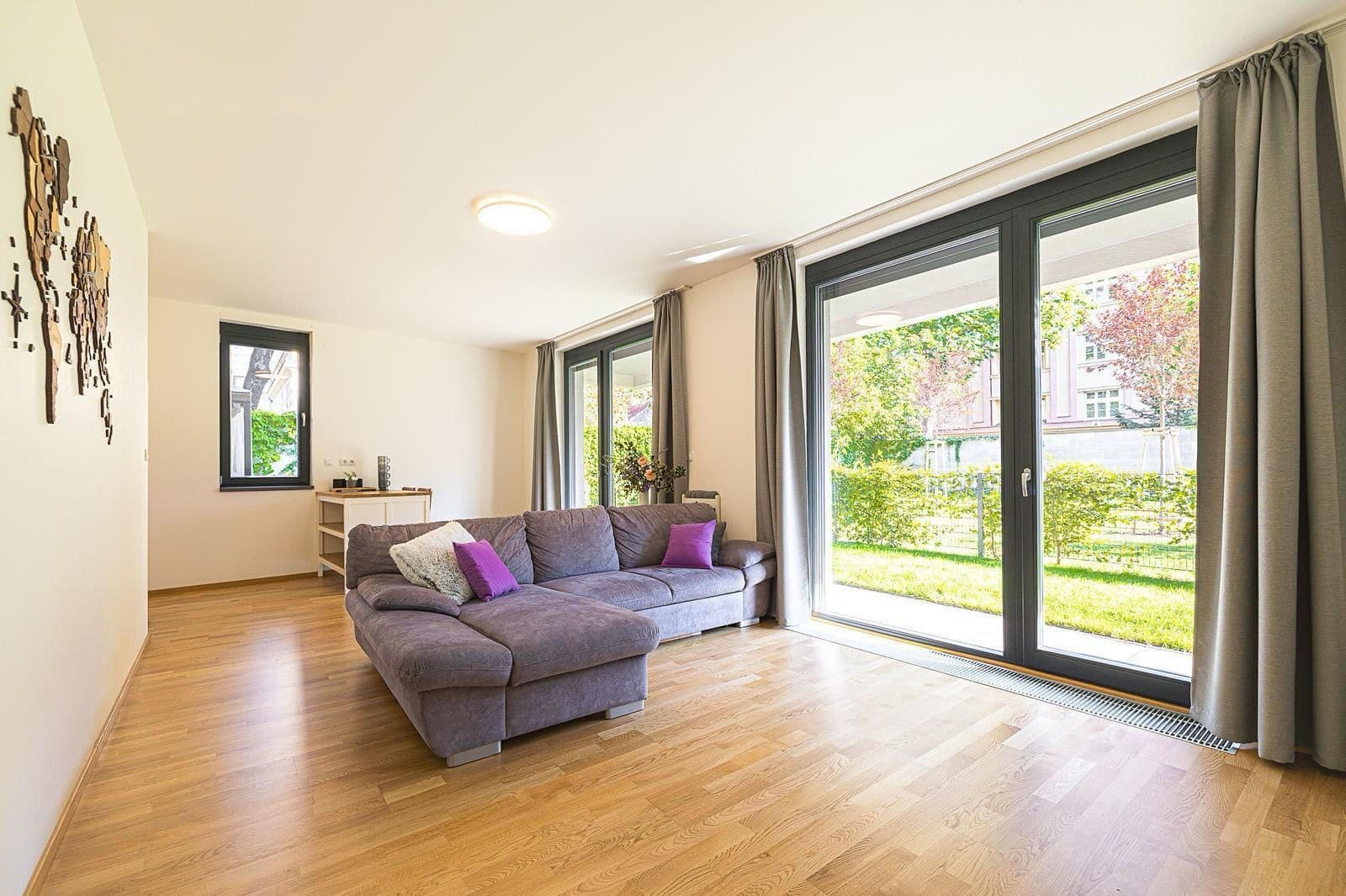 2 bedroom with open-plan kitchen flat for sale, 86 m², Dělnická, Prague, Prague 2 bedroom with open-plan kitchen flat for sale, 86 m², Dělnická, Prague, Prague