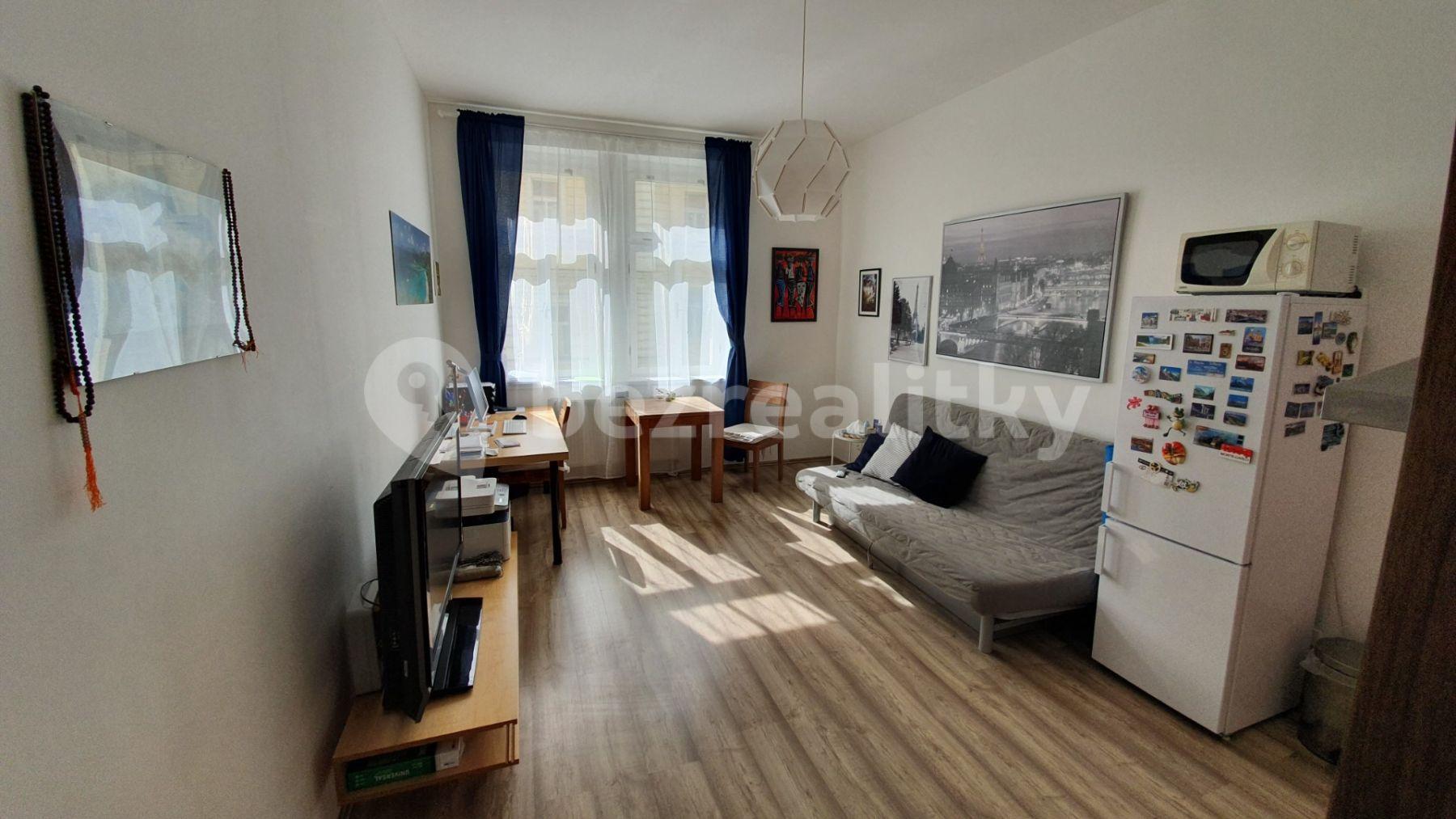 1 bedroom with open-plan kitchen flat to rent, 55 m², Čestmírova, Prague, Prague
