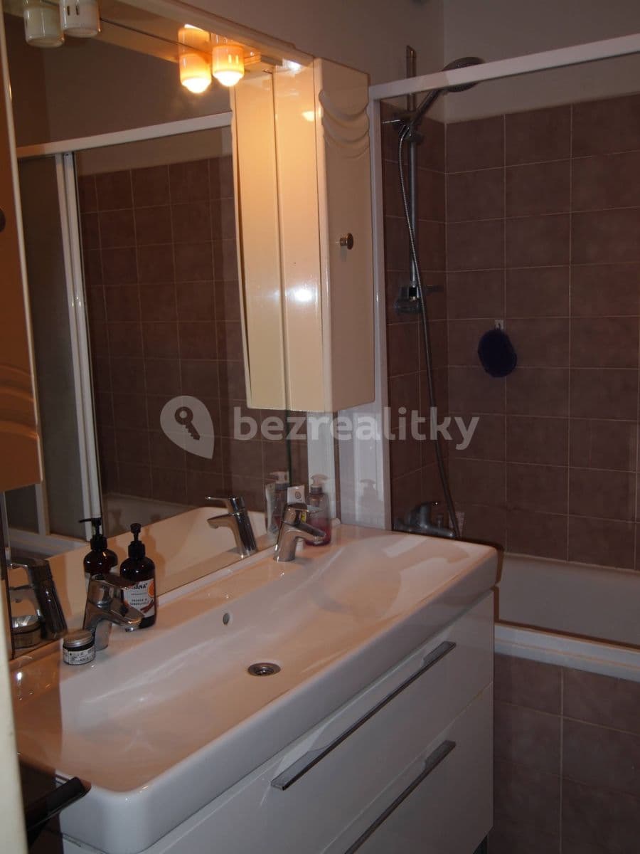 3 bedroom flat to rent, 80 m², Tusarova, Prague, Prague 3 bedroom flat to rent, 80 m², Tusarova, Prague, Prague