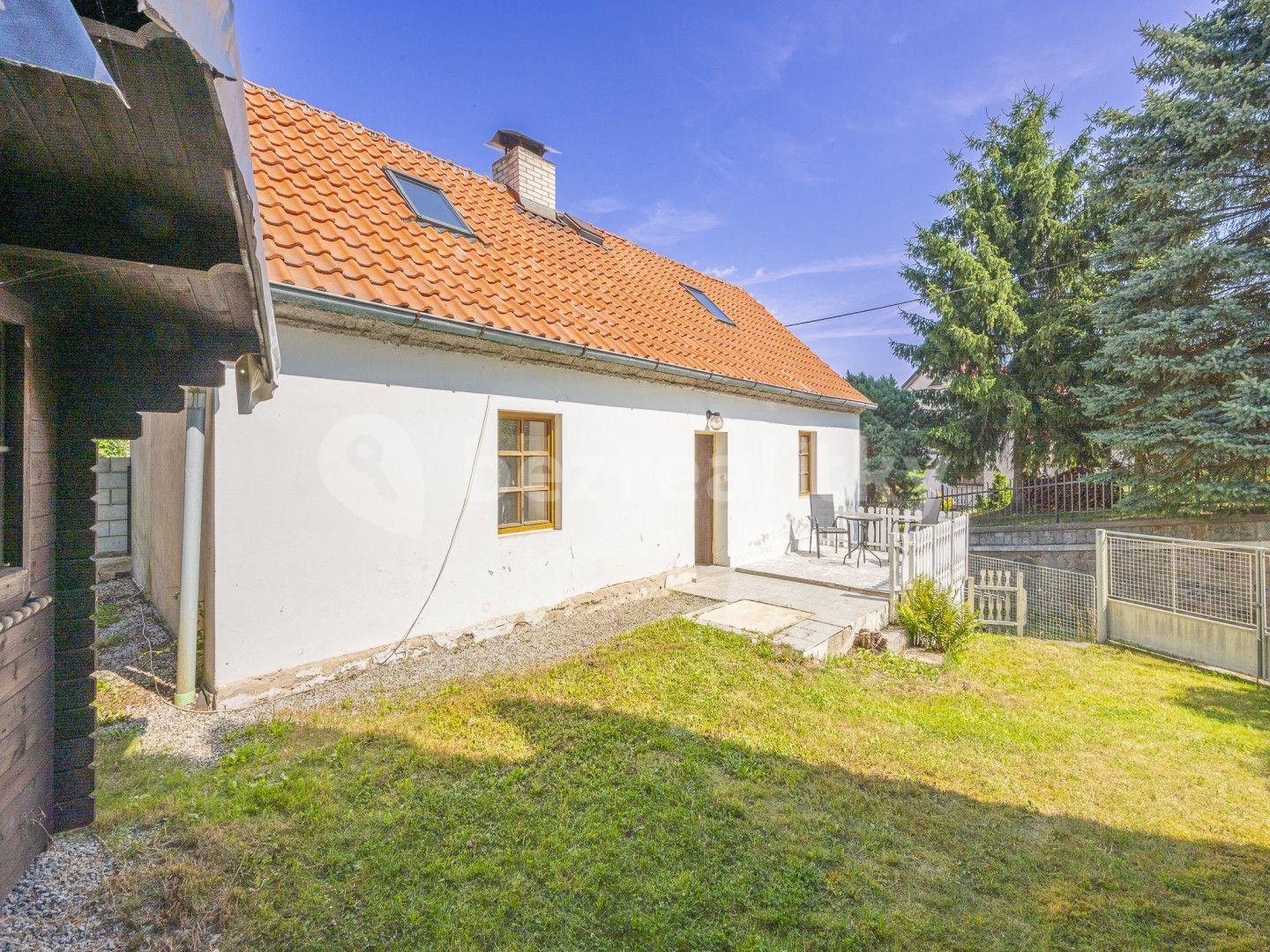 recreational property for sale, 213 m², Lešany, Středočeský Region