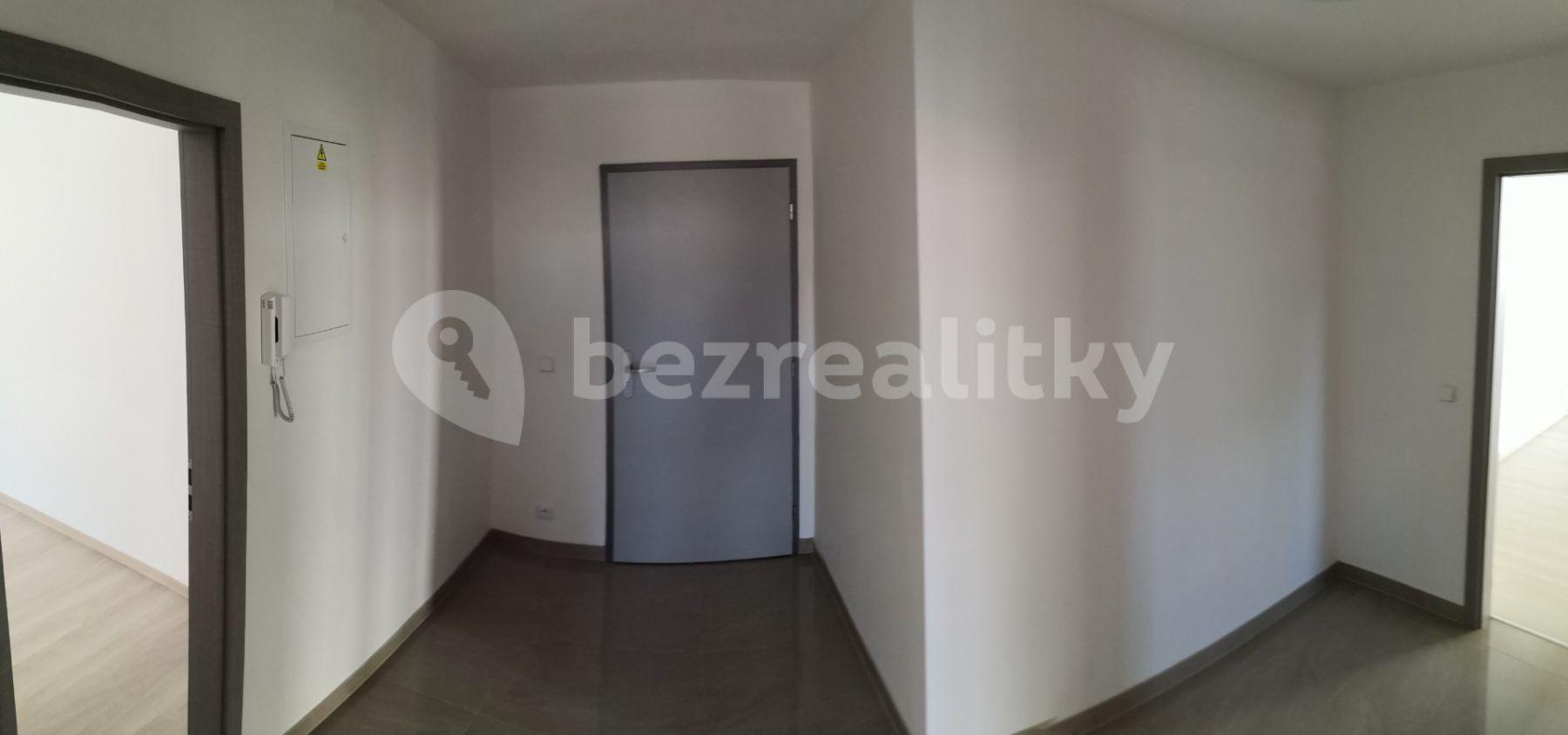 2 bedroom with open-plan kitchen flat to rent, 67 m², Novohradská, České Budějovice, Jihočeský Region