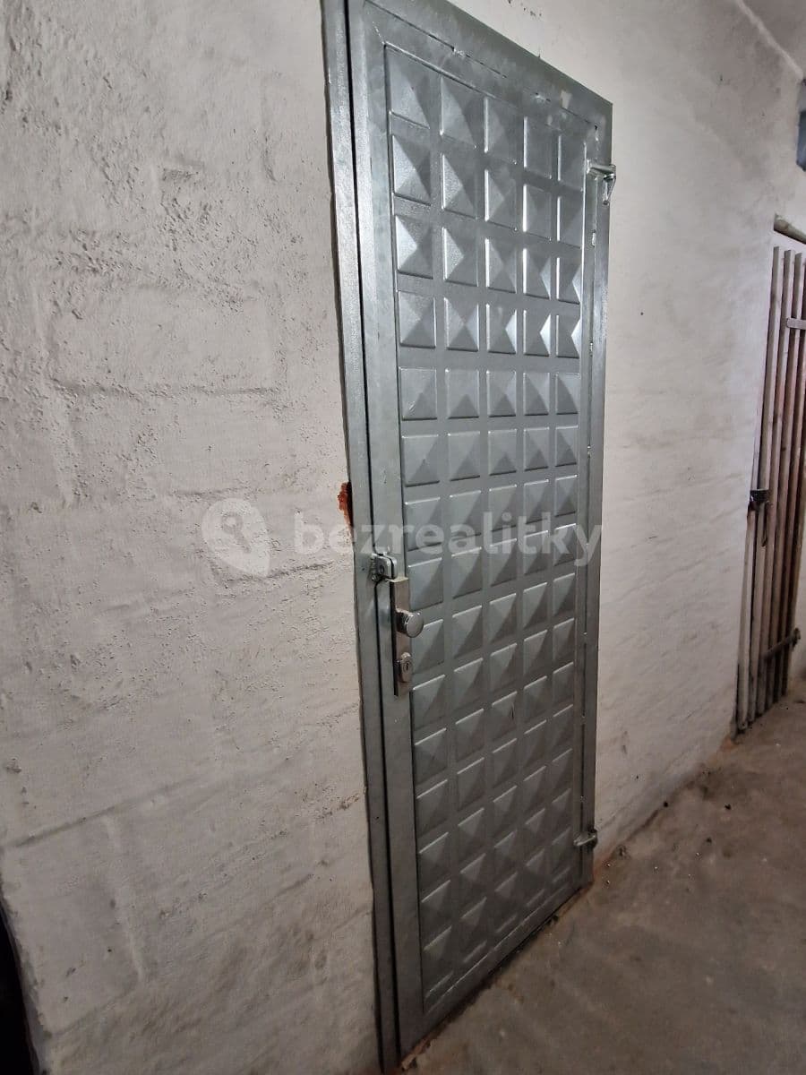 2 bedroom flat to rent, 50 m², U Lomů, Plzeň, Plzeňský Region 2 bedroom flat to rent, 50 m², U Lomů, Plzeň, Plzeňský Region