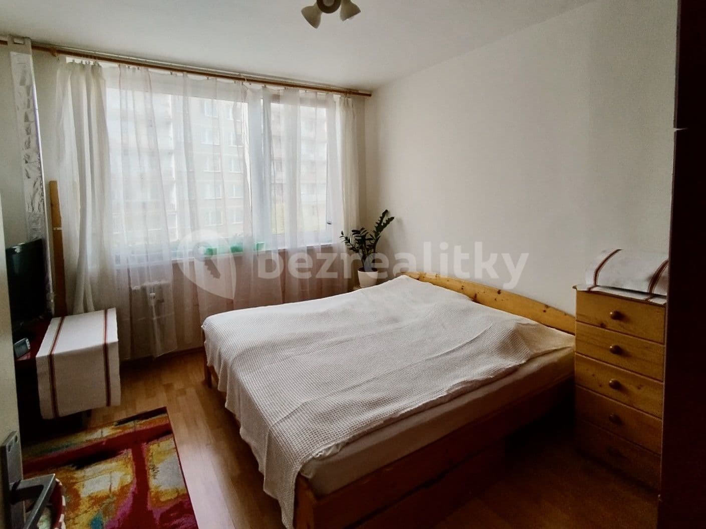 4 bedroom flat for sale, 97 m², Vašátkova, Prague, Prague